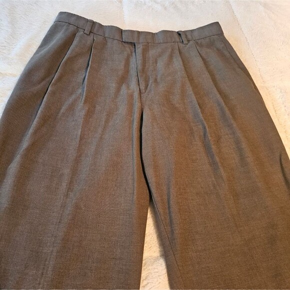 Dockers Recode Microfiber Pattern Mens Pleated Cuffed Pants Size 36 x 30. - Picture 3 of 4
